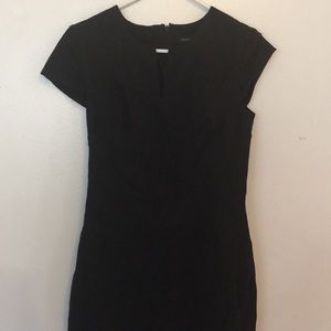 Banana Republic Women’s Little Black Dress Size 6 primo Condition All occasions